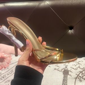 Pretty little things heels